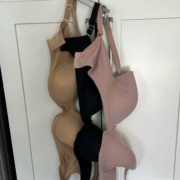 3 Soma Bras - Picture 1 of 9